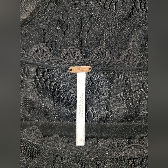 FP Lace See thru Crop Top Backless long Sleeves - Picture 4 of 5